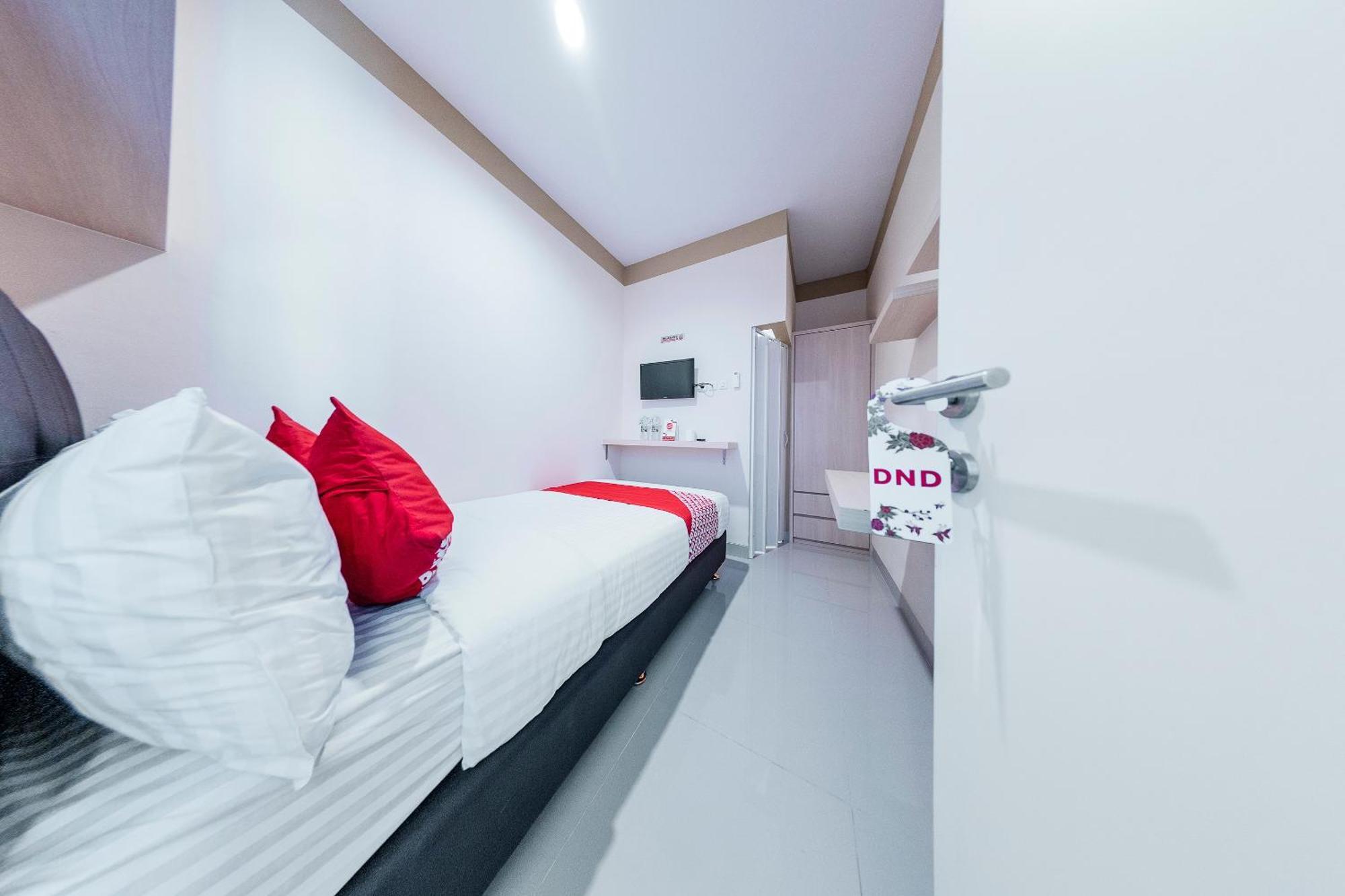 Oyo 478 Balcon Biru Hotel Jakarta Eksteriør billede